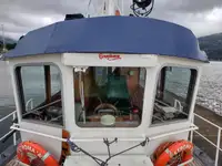 قارب طيار للبيع