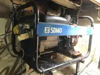 قوارب العمل للبيع