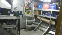 قارب طاقم للبيع