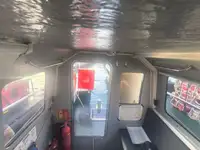 قارب طيار للبيع