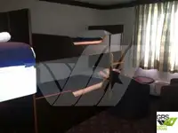 سفينة نقل بضائع بالمركبات (Ro-Ro) للبيع