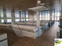 سفينة نقل بضائع بالمركبات (Ro-Ro) للبيع