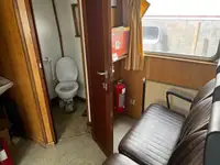 زورق دورية للبيع