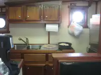 سفينة سحب للبيع