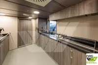سفينة بحثية للبيع
