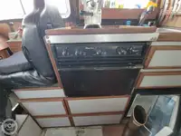قارب نجاة للبيع
