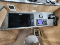 قوارب العمل للبيع