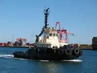 زورق السحب للبيع