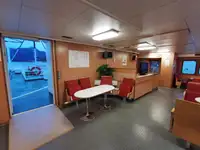 سفينة نقل بضائع بالمركبات (Ro-Ro) للبيع