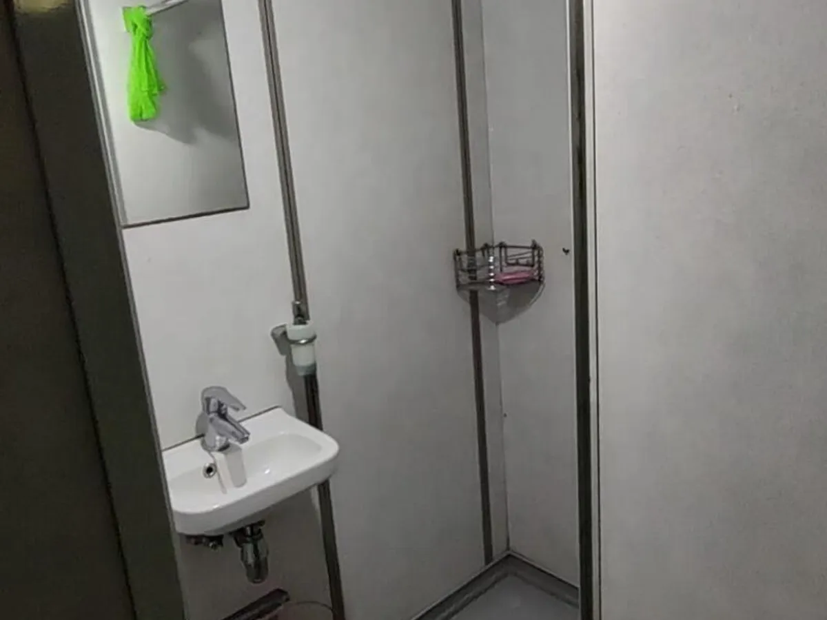 قارب طاقم للبيع