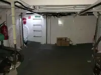 قوارب العمل للبيع