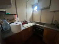 قوارب العمل للبيع
