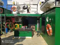 قوارب العمل للبيع