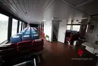 قارب مزدوج الهيكل للبيع
