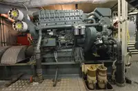 سفينة سحب للبيع