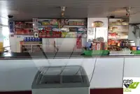 سفينة سياحية للبيع