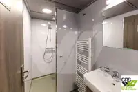 سفينة بحثية للبيع