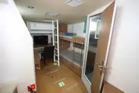 قارب طيار للبيع