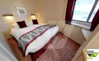 سفينة سياحية للبيع