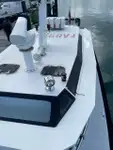 قارب طيار للبيع