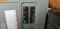 قارب مزدوج الهيكل للبيع