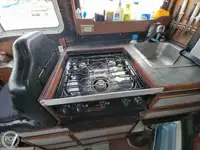 قارب نجاة للبيع