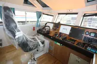 قارب طيار للبيع