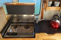 قوارب العمل للبيع
