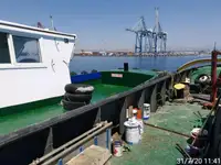 قوارب العمل للبيع