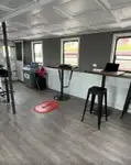قارب نجاة للبيع