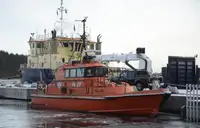 قارب إرشادي للبيع