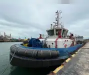 زورق السحب للبيع