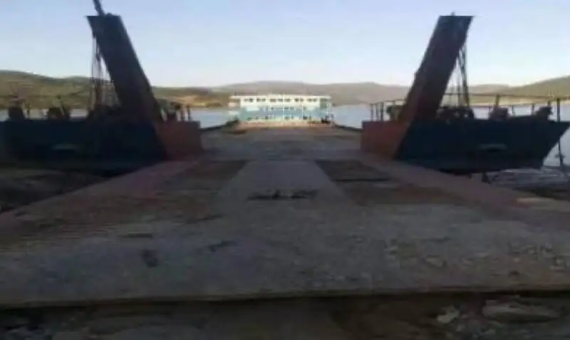 بارجة للبيع