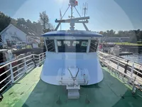 قوارب العمل للبيع