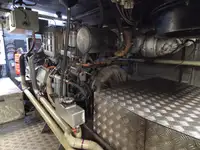 قارب طيار للبيع