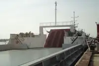 سفينة نقل بضائع بالمركبات (Ro-Ro) للبيع