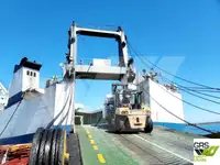 سفينة نقل بضائع بالمركبات (Ro-Ro) للبيع
