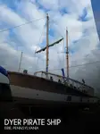 سفينه سياحيه للبيع