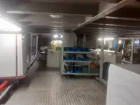 سفينة حاويات للبيع