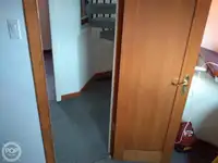 قاطعة للبيع