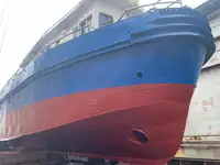 قوارب العمل للبيع