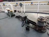 قوارب العمل للبيع
