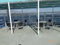 سفينة عبّارة للبيع
