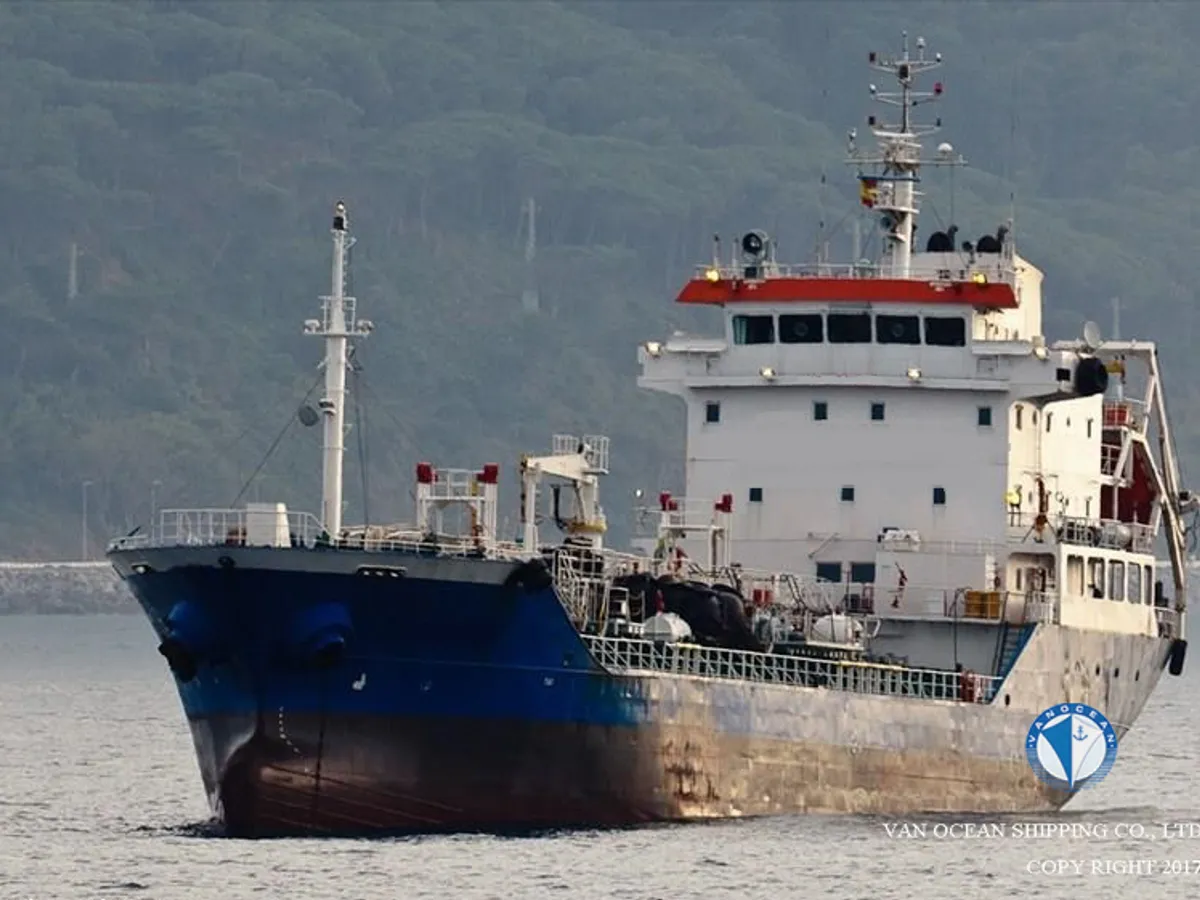 ناقلة نفط / مواد كيميائية للبيع