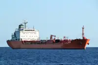 Oil/Chemical tanker للبيع