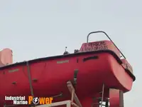 قارب نجاة للبيع