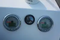 قارب مطاطي صلب للبيع