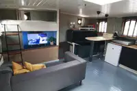 فندق عائم للبيع