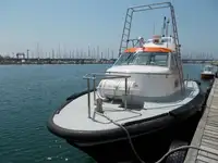 قارب طيار للبيع