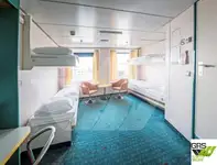 سفينة نقل بضائع بالمركبات (Ro-Ro) للبيع